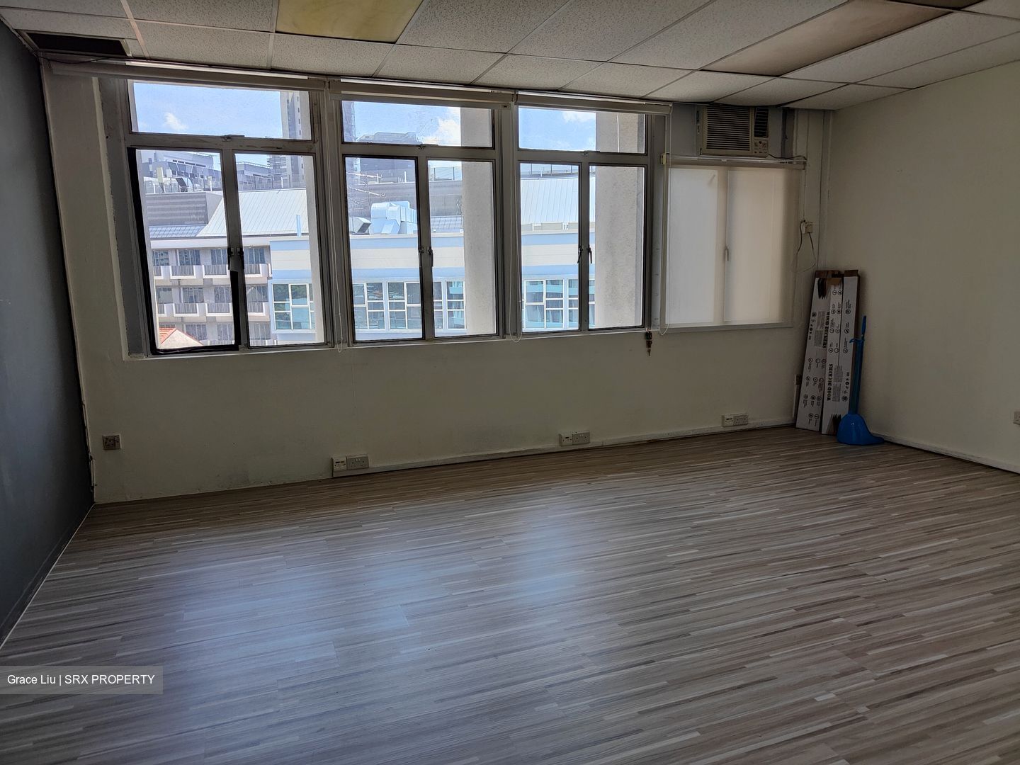 Hoa Nam Building (D8), Office #329806351